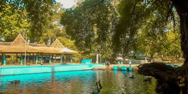 Pemandian Alam Banyu Biru